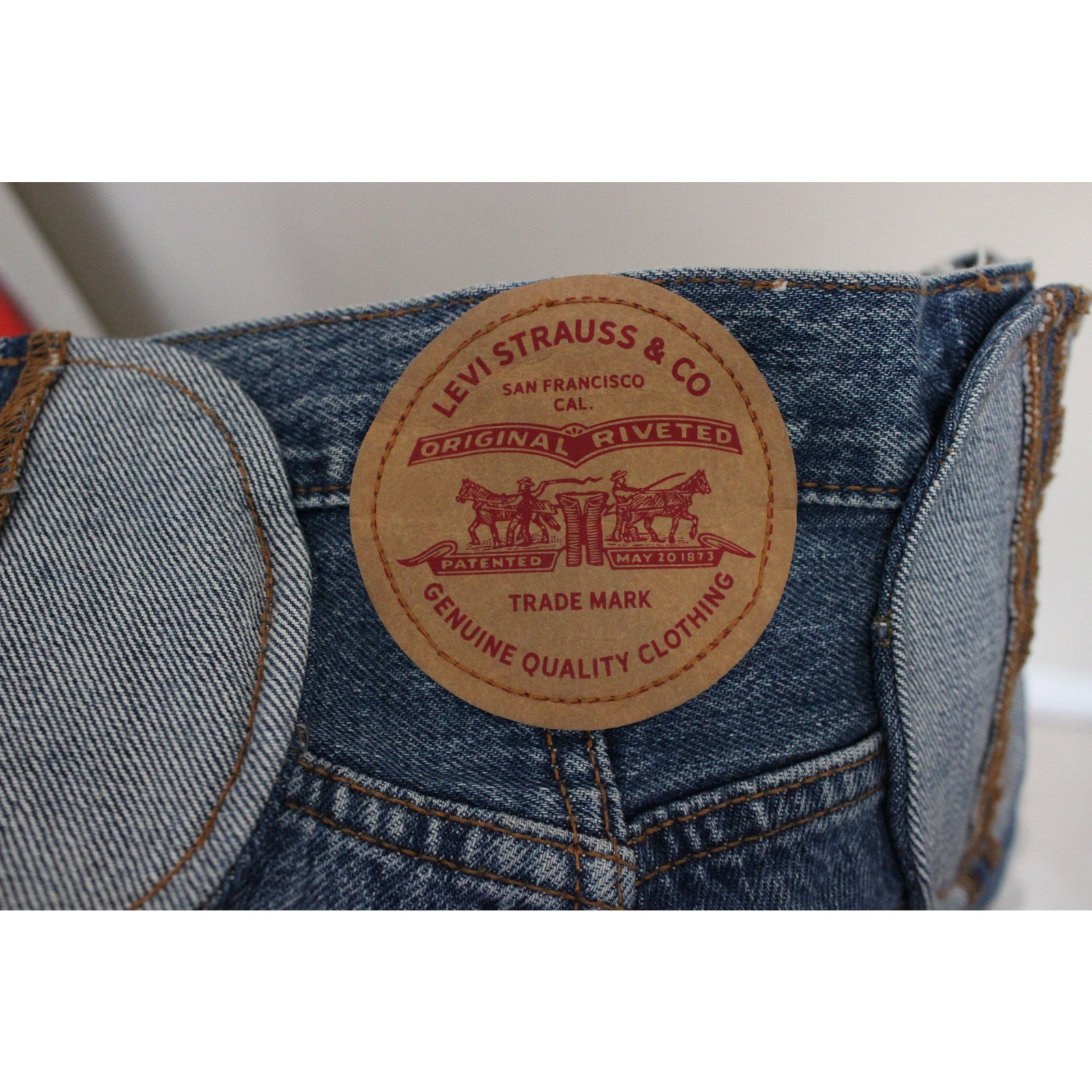 Nwt Sami Miro Vintage Levi's Constructed Denim Circle Pocket Jeans Size 26 — image 7 of 7